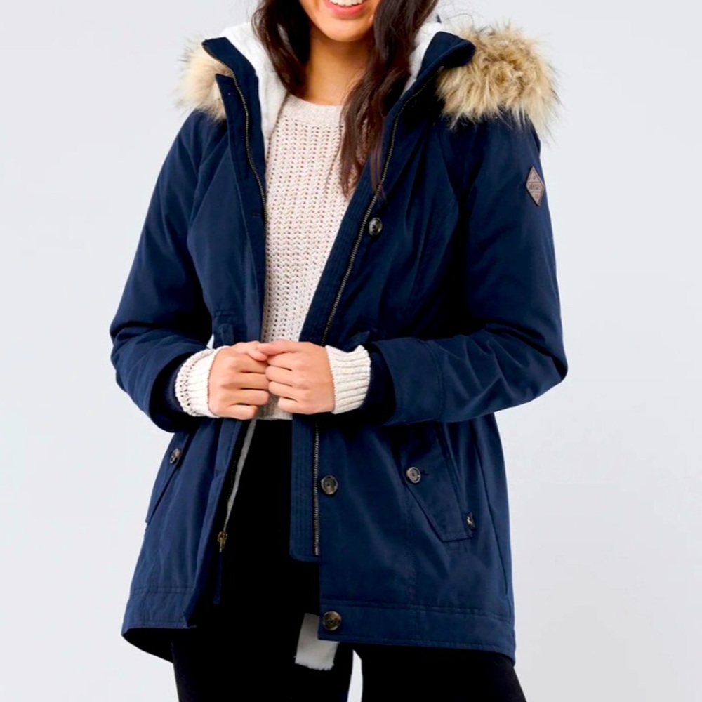 Hollister by Abercrombie & Fitch Faux Fur-Lined Parka in Navy Blue, Size Small